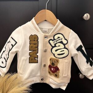 Stylish Kids Jacket with Bear Patch - White